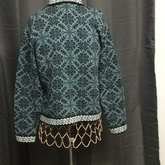 LL Bean Zip Up Sweater - Picture 2 of 3